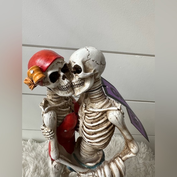 Halloween Skeleton Beach Resin Couple - Picture 2 of 4